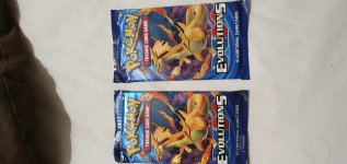 [PokeCommunity.com] NEED HELP ON FAKE BOOSTER PACKS!