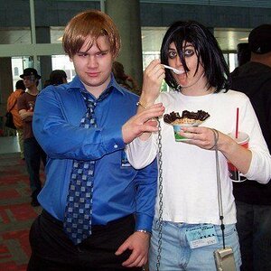 "hey gais! we worked so long on our costumes!!!! aren't they amazing!!!"
"L HAS ICE CREAMZ. :D"