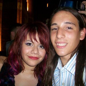 Allison Iraheta from American Idol and I. <333