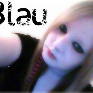 Blau pink clip in shot