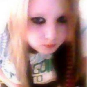 Scene Kid stand shot