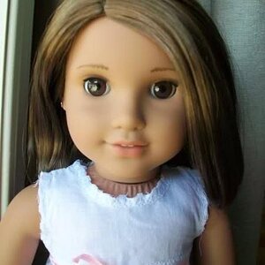 I accedently put this as Julie albright but she isn't I don't think now Idk which doll she is