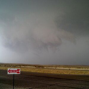 Wall cloud west Roswell, NM

Confirmed by the NWS Albuquerque office. http://www.srh.noaa.gov/abq/

Quote form an email I received form the office. "F