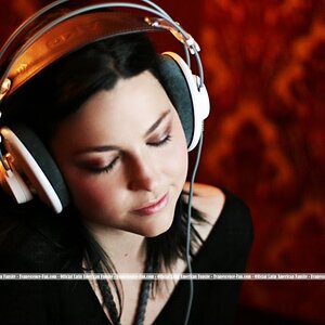Evanescence (Amy Lee)