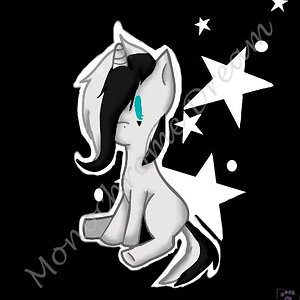 Monochrome Dream, my artist ponysona...ask me about her if you want her backstory.