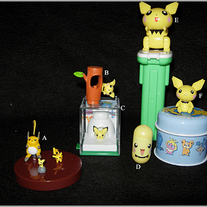 My miscellaneous Pichu figures and whatnot.

A) The Pichu/Pikachu/Raichu zukan.
B) Some... Pichu tree figure. Has matching/connecting Pikachu figure.
